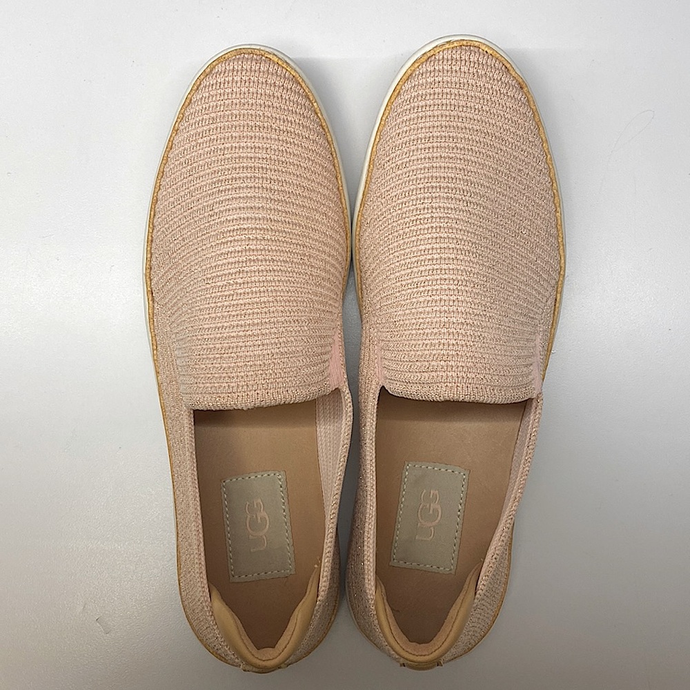 Ugg pink Knit Slip-On - Picture 1 of 6